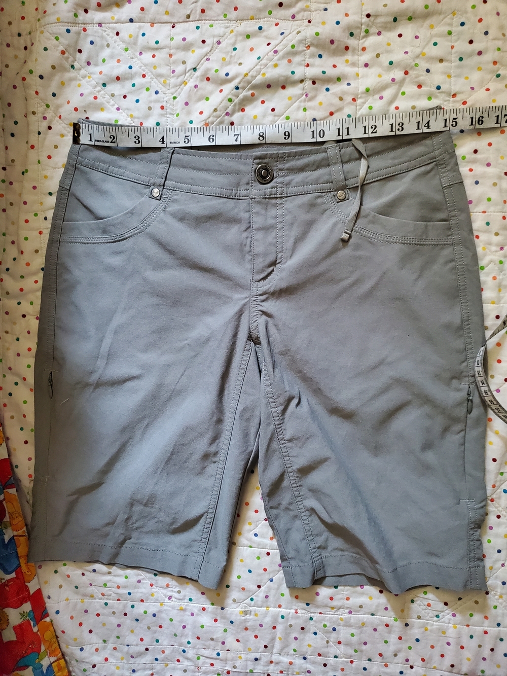 Kuhl Light Gray Women's Knee-Length Shorts - Picture 7 of 9